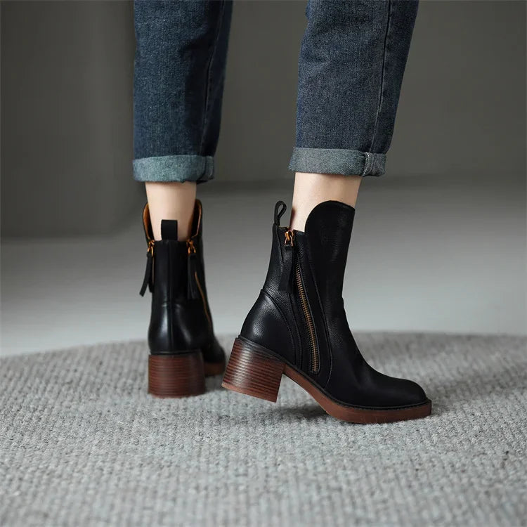 Homixa women's ankle boots with a relaxed fit, featuring stylish design and comfortable leather material.