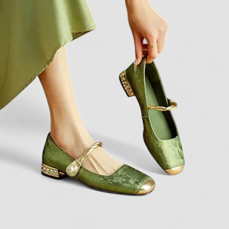 Homixa Mary Jane shoes for women with low heels, stylish and comfortable footwear for everyday wear.