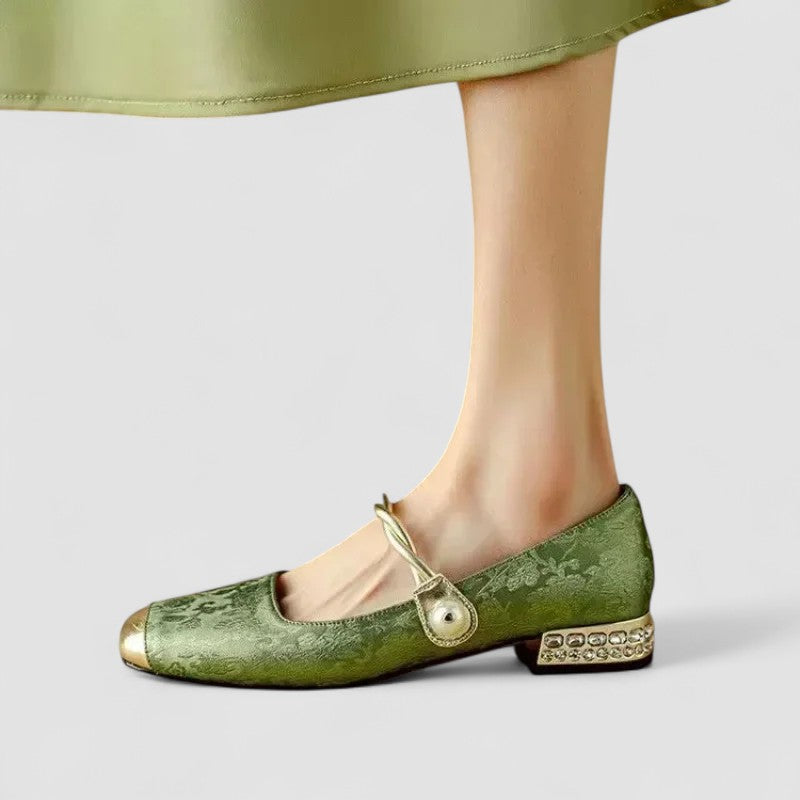 Homixa women's Mary Jane shoes with low heel, stylish and comfortable for casual or formal wear.