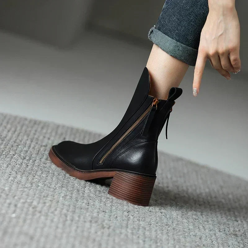 Homixa women's ankle boots with a relaxed fit, featuring a stylish design and comfortable sole, perfect for casual wear.