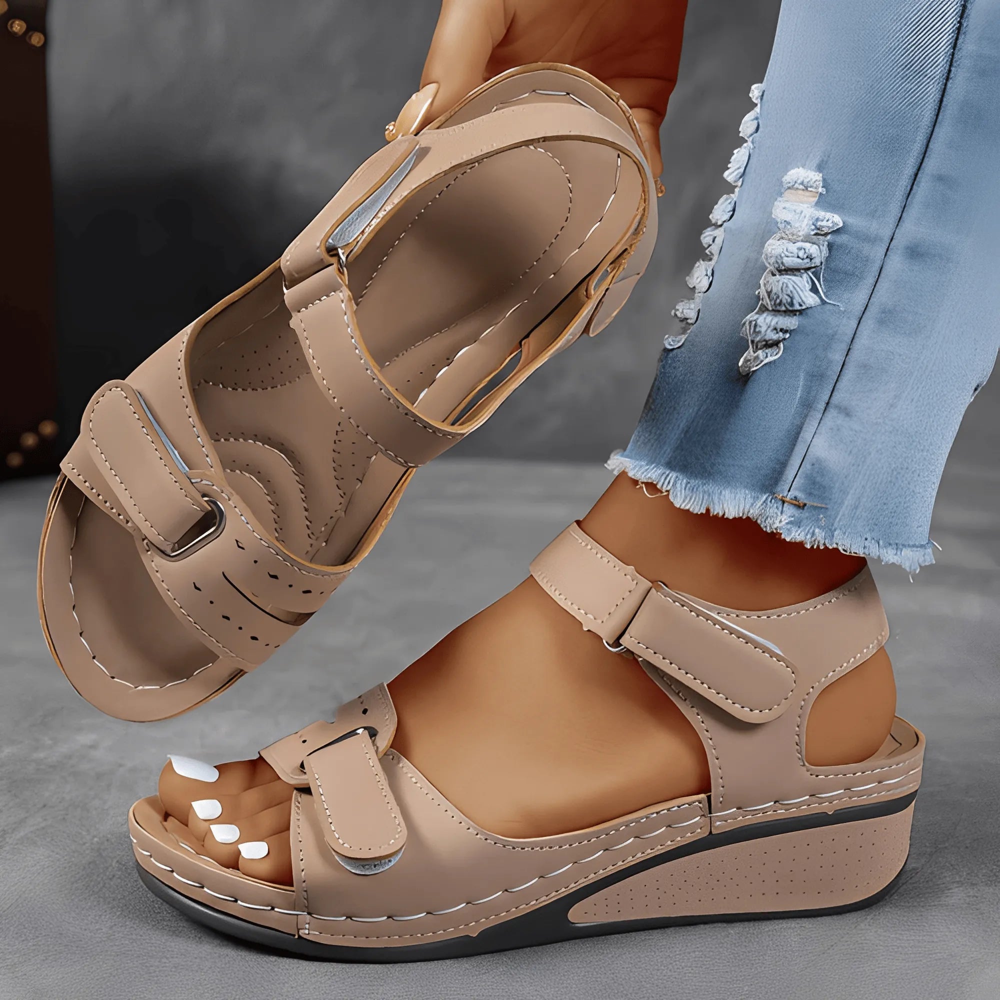 Homixa women's adjustable-strap wedge sandals with open toe design and comfortable heel, perfect for summer wear.