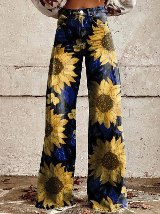 Homixa Delrielle high-waisted floral bell-bottom trousers with belt loops and stretch fabric, styled for a fashionable look.