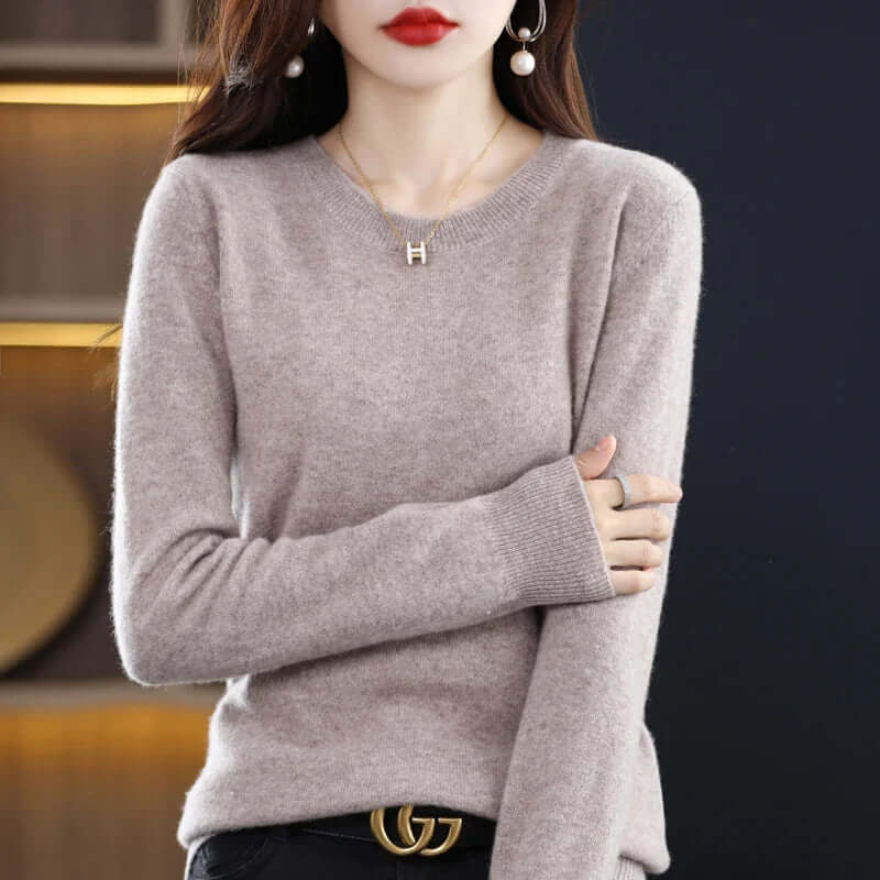 Homixa Belvia women's fine-knit crew-neck sweater with ribbed cuffs and solid color finish, soft and stylish for casual wear.