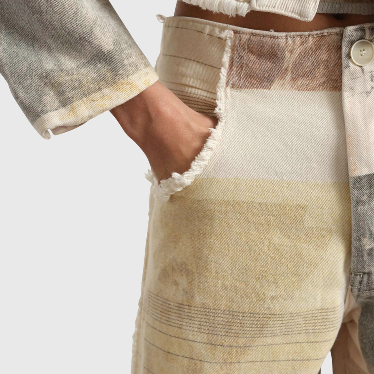 Homixa Alma women's vintage collage-print wide-leg jeans with frayed hems and high waist, casual denim pants for women.