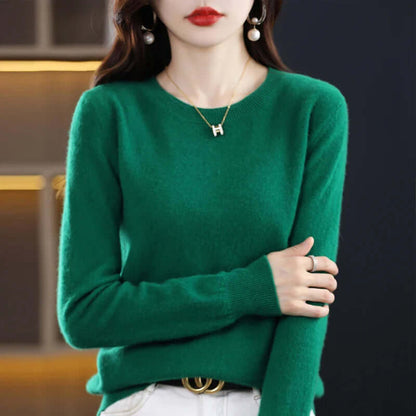 Homixa Belvia women's fine-knit crew-neck sweater with ribbed cuffs and solid color finish, soft and stylish for everyday wear.