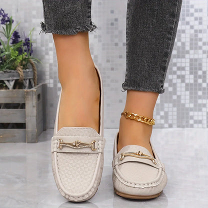 Homixa solid-color moccasins loafers with a heart ornament, featuring a comfortable slip-on design and stylish casual look.