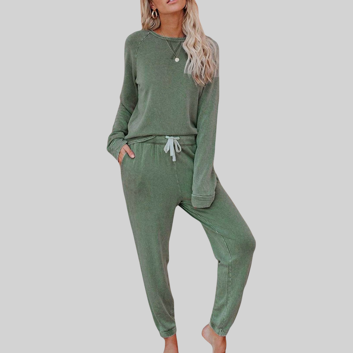 Mercer & Bloom JOCELYN™ casual long sleeve top and sweatpants set, soft fabric, neutral color, comfortable loungewear style