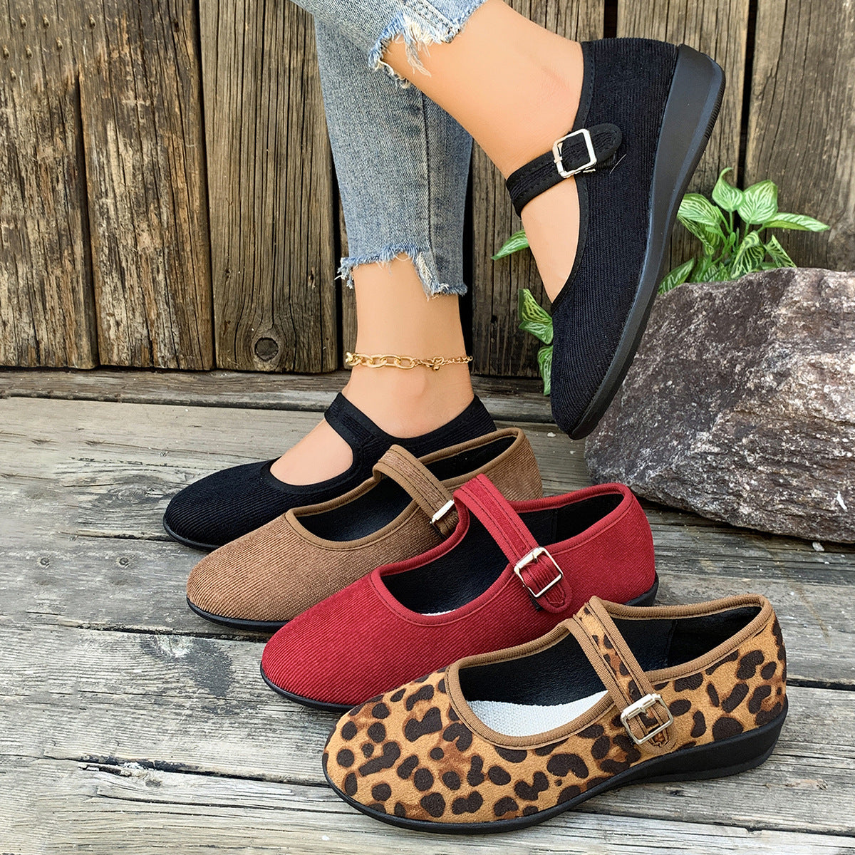 Homixa women's Mary Jane shoes with buckle detail, stylish black footwear with rounded toe and adjustable strap.