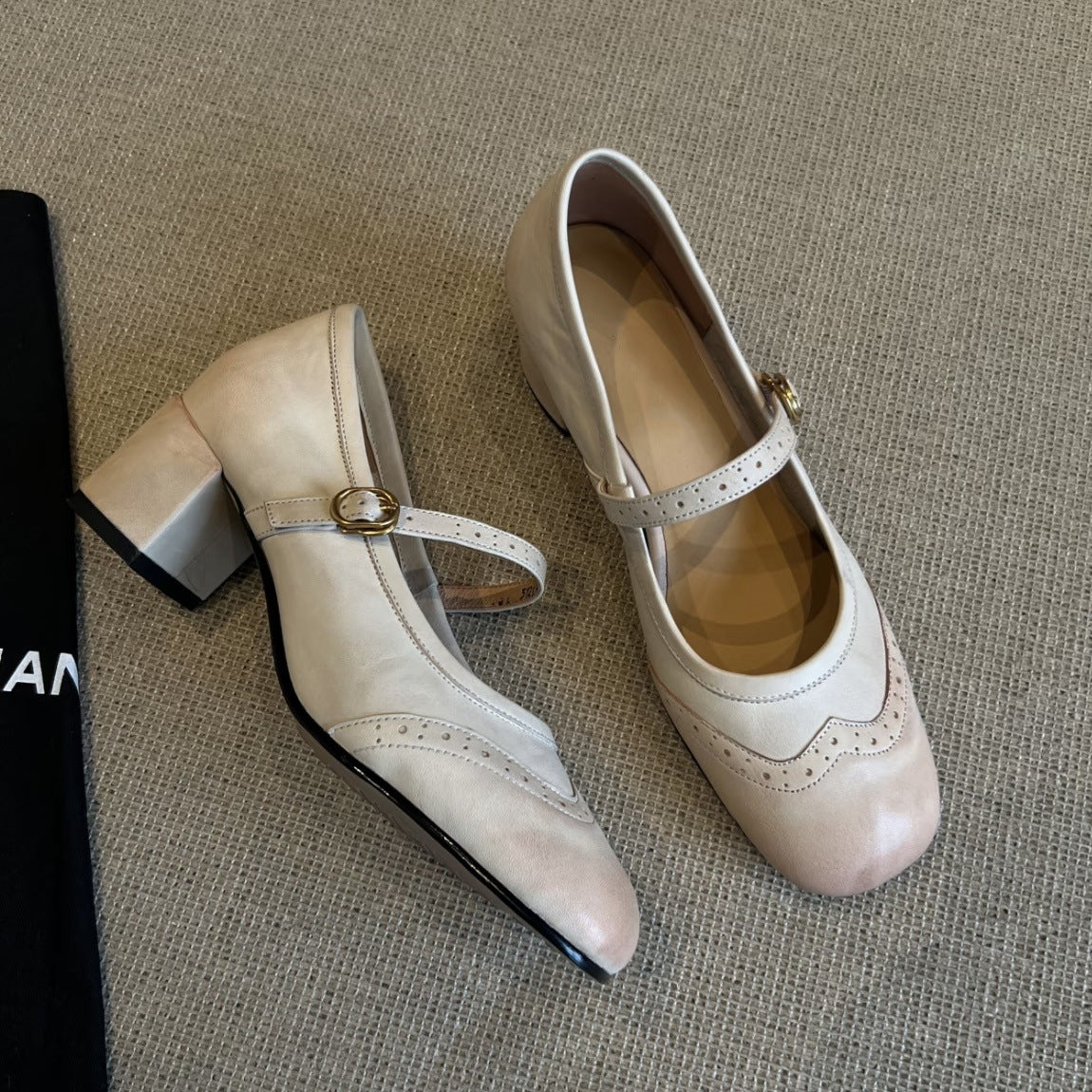 Homixa women's Mary Jane shoes with buckle detail, stylish and comfortable footwear for women, featuring classic design and elegant finish.