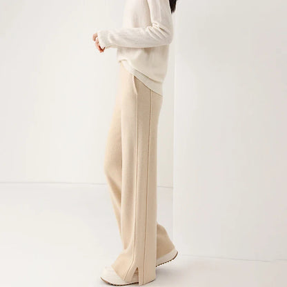 Kate and Wendy Isla tailored merino wool sweatpants for women, soft, stylish pants with a comfortable fit and tailored design.