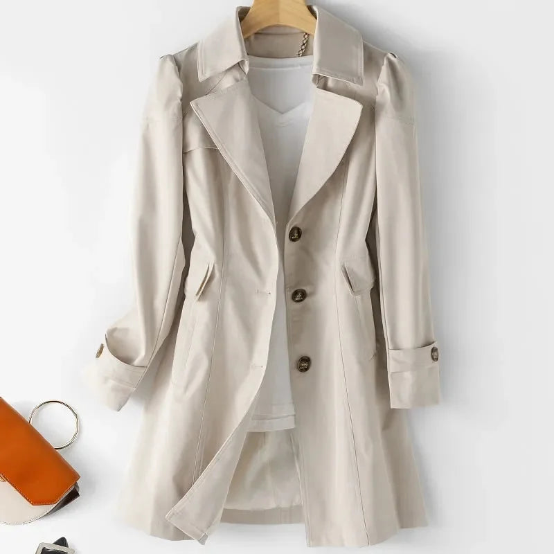 Jack Hafford Novelle trench coat in classic beige, tailored fit with a belted waist and double-breasted design