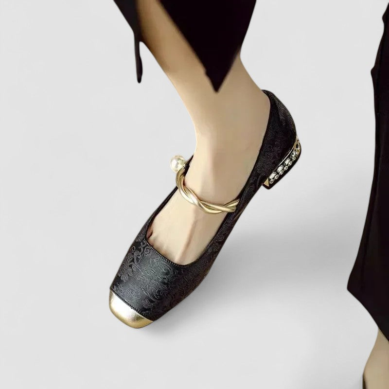 Homixa Mary Jane shoes for women with low heels, classic black design and rounded toe, perfect for casual or formal wear.