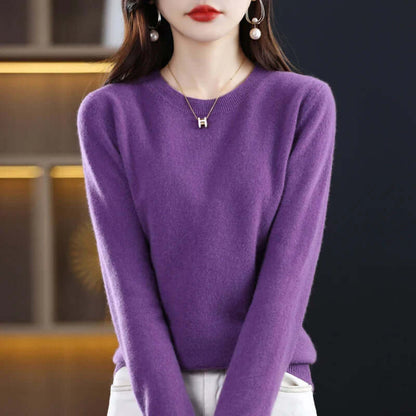 Homixa Belvia women's fine-knit crew-neck sweater with ribbed cuffs and solid color finish, displayed on a neutral background.