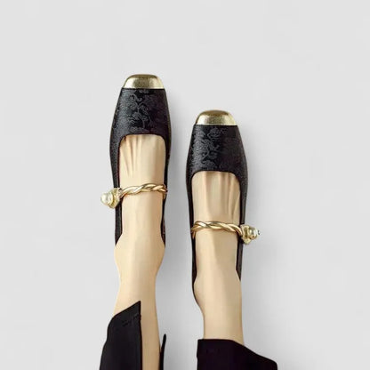 Homixa Mila women's Mary Jane shoes with low heel and adjustable strap, showcasing comfortable everyday footwear.