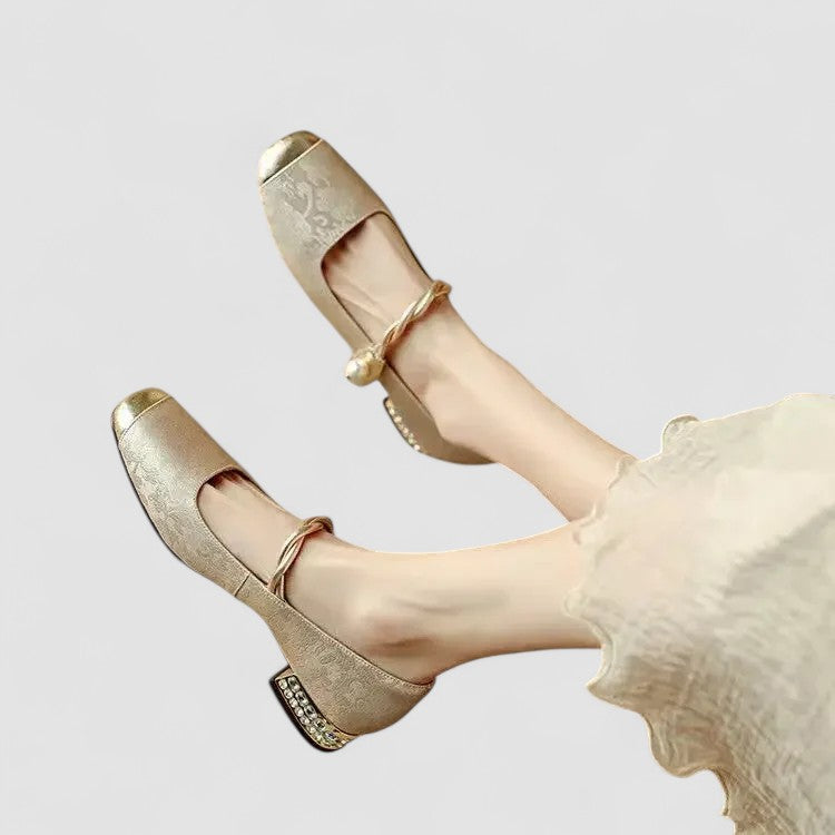 Homixa Mary Jane shoes for women with low heel, featuring classic design and comfortable fit, shown in a stylish side view.