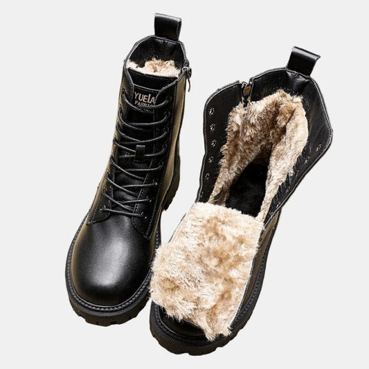 Homixa women's faux-leather ankle boots with fur lining, lace-up fastening, featuring a cozy, chunky knit style for fall wear.