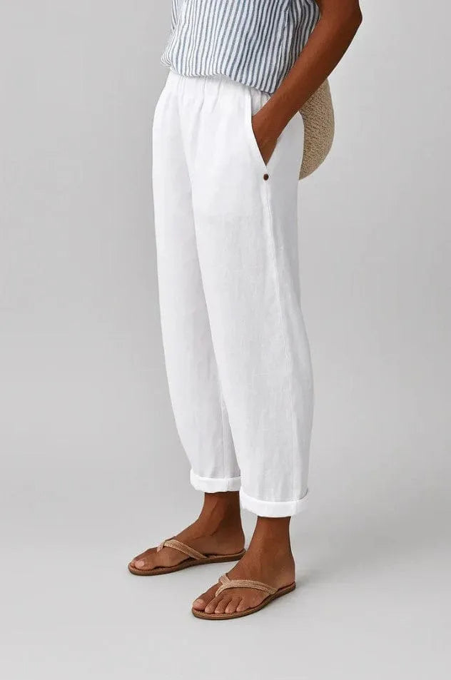 Homixa Camille women's elastic-waist trousers shown in a stylish, comfortable fit with a relaxed, modern design.