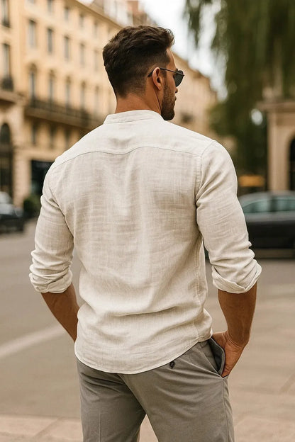 Homixa men's three-quarter-sleeve casual shirt in lightweight fabric, featuring a relaxed fit and button-up front.