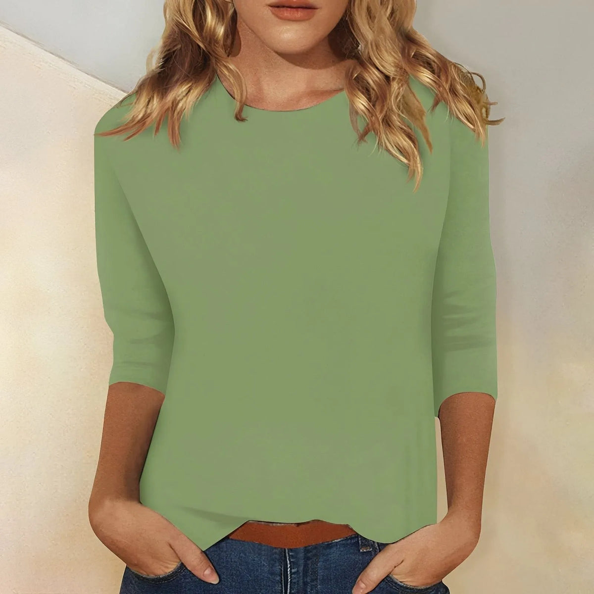 Homixa women's three-quarter-sleeve crew-neck top, casual shirt with soft fabric, in a versatile style for everyday wear.