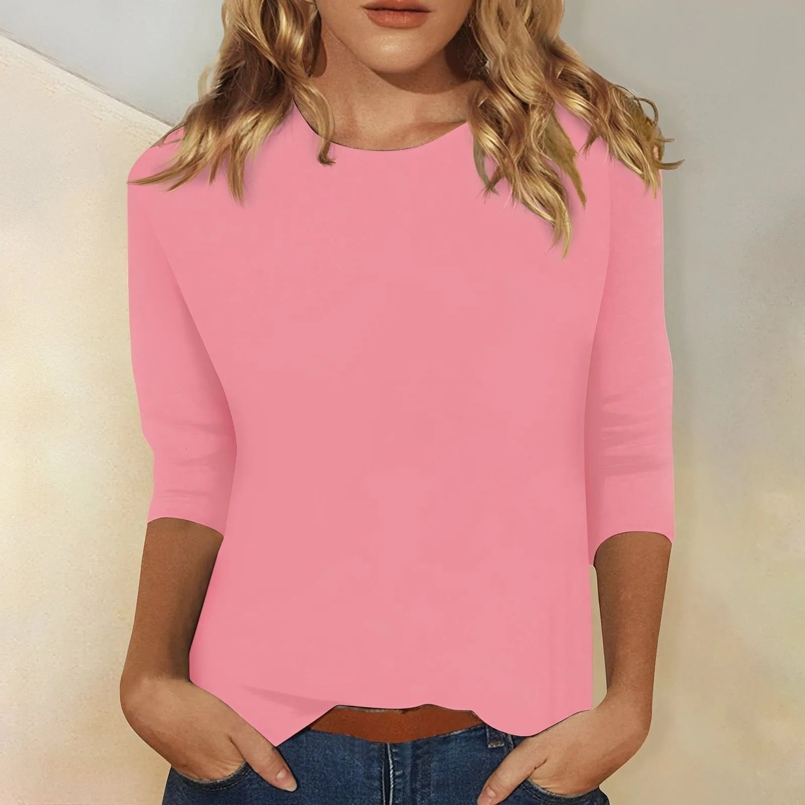 Homixa women's three-quarter sleeve crew-neck top in soft fabric, casual and comfortable for everyday wear.