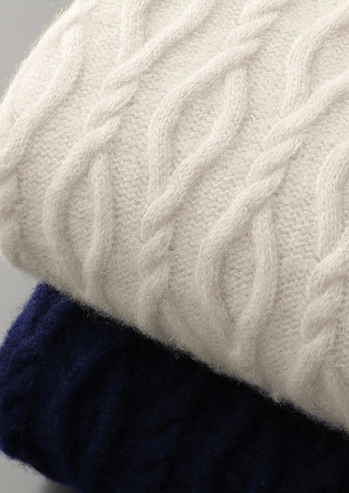 Homixa men's crew-neck sweater with striped trim, featuring a classic fit and soft knit fabric, ideal for casual wear.