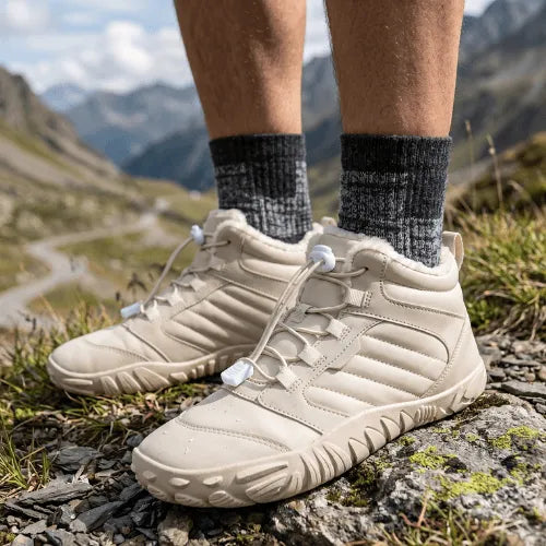 Unisex Homixa walking shoes with breathable mesh upper and cushioned sole, ideal for everyday outdoor walking.