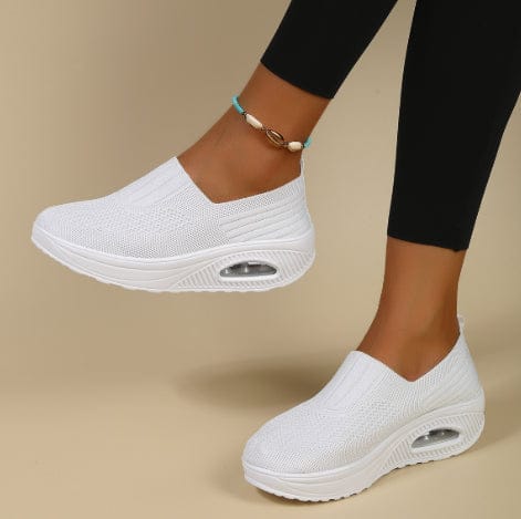 Womens Slip-On Sneakers by Mainz-Mode featuring orthopedische design and breathable comfort, shown in a casual style.