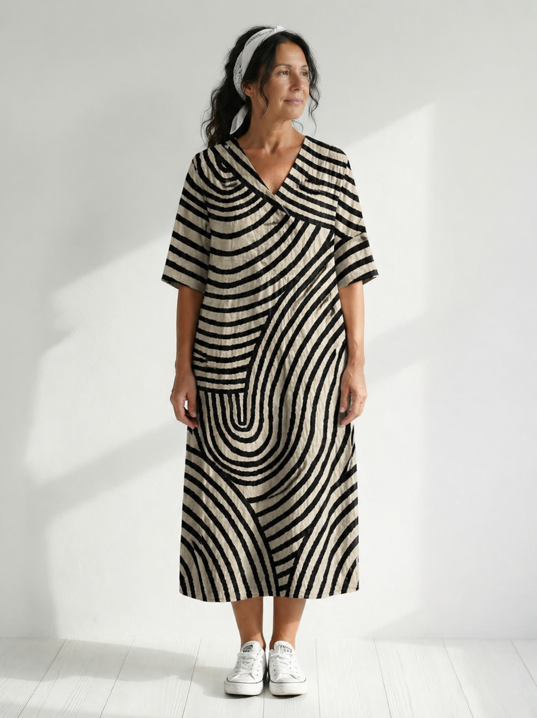 Jinte | Women's Graphic-Print V-Neck Midi Dress - product image 1