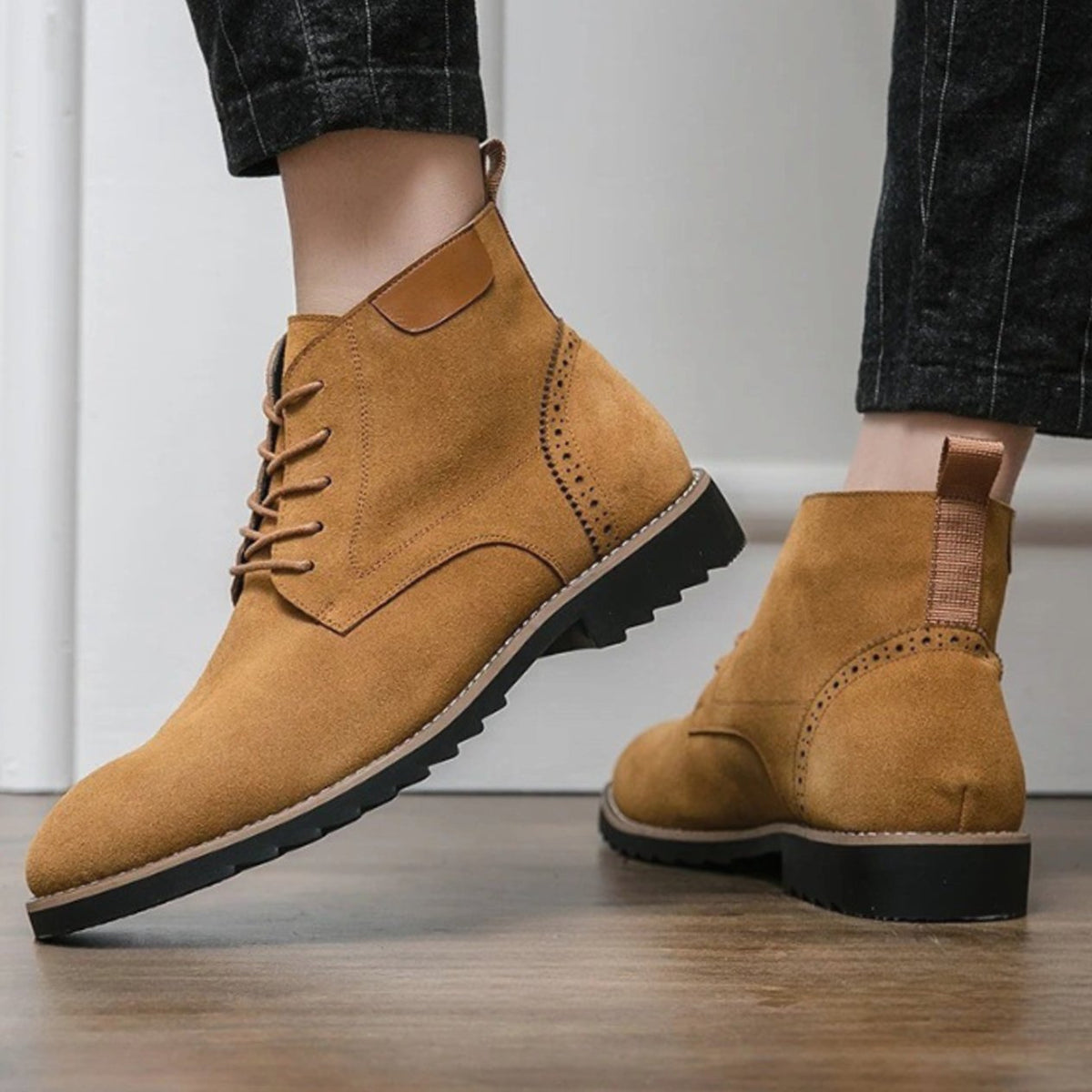 Homixa men's smart casual boots in suede-feel material with lace-up front and cushioned lining, stylish for everyday wear.