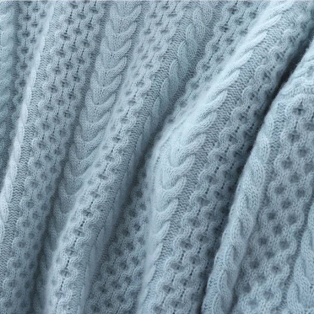 Homixa women's chunky cable-knit turtleneck sweater with ribbed hem and cuffs, cozy and stylish winter knitwear.