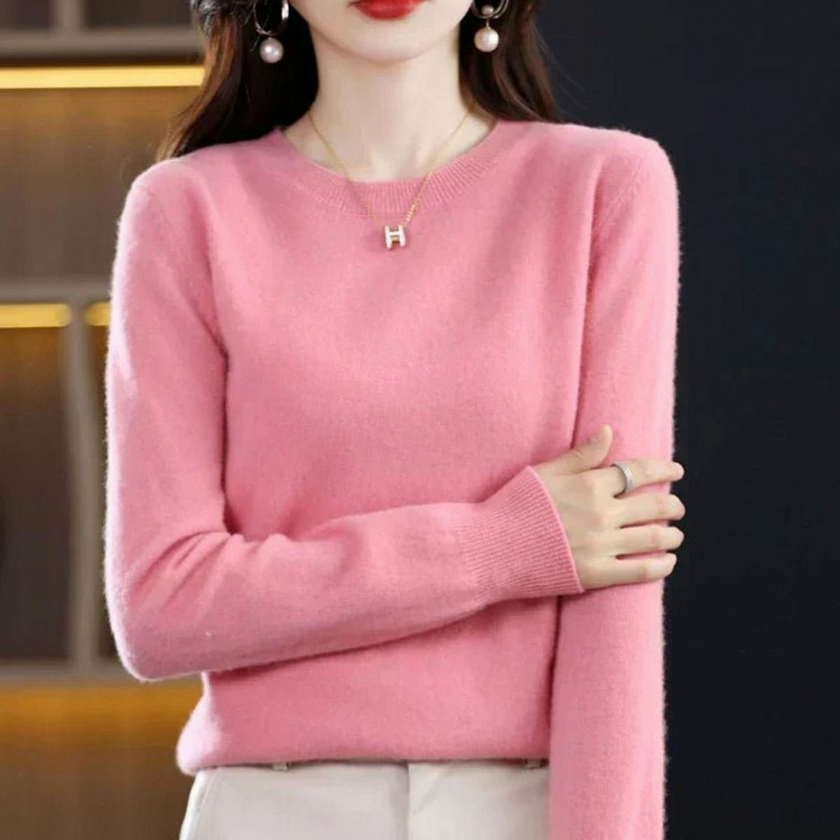 Homixa women's long-sleeve crew-neck knit sweater with a soft, cashmere-like feel, perfect for cozy, stylish everyday wear.