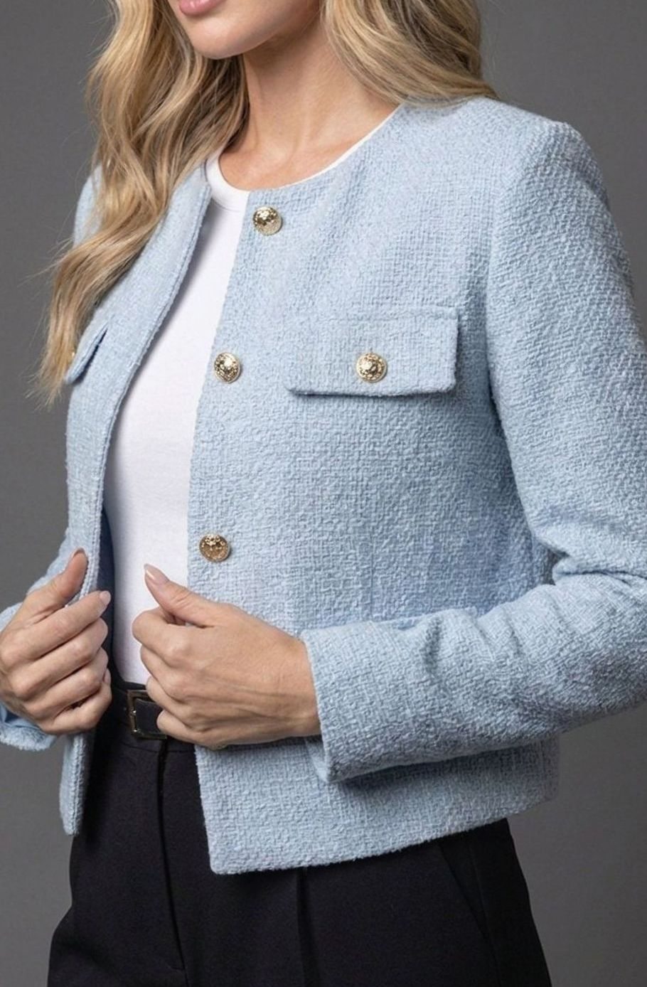 Women's cropped tweed blazer jacket by Homixa with gold buttons and flap pockets, featuring a tailored fit and classic style.