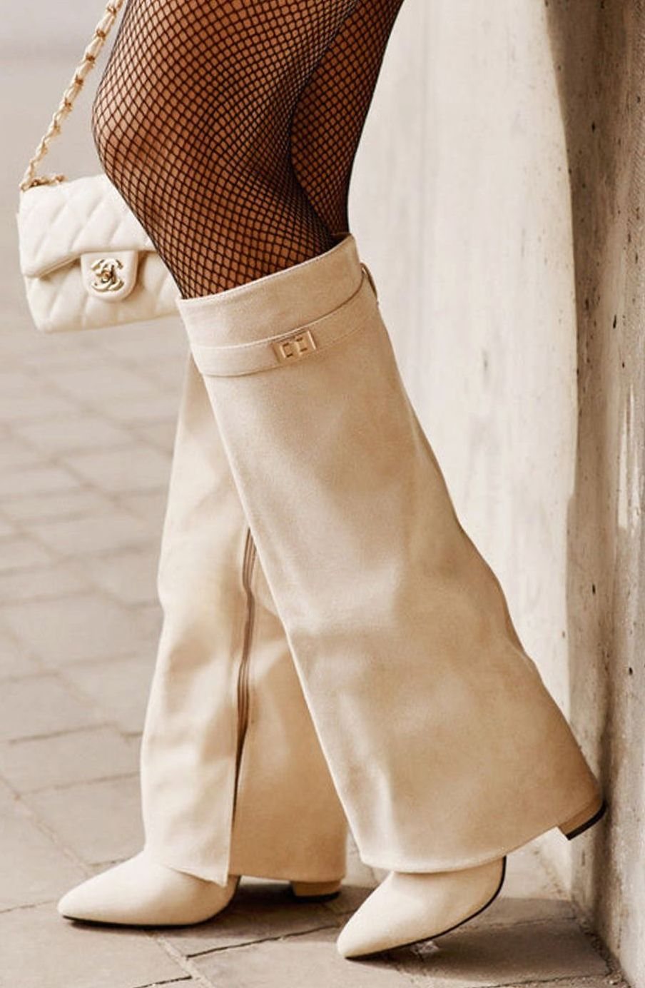 Homixa women's knee-high faux suede block heel boots with buckle detail for fall and winter fashion.