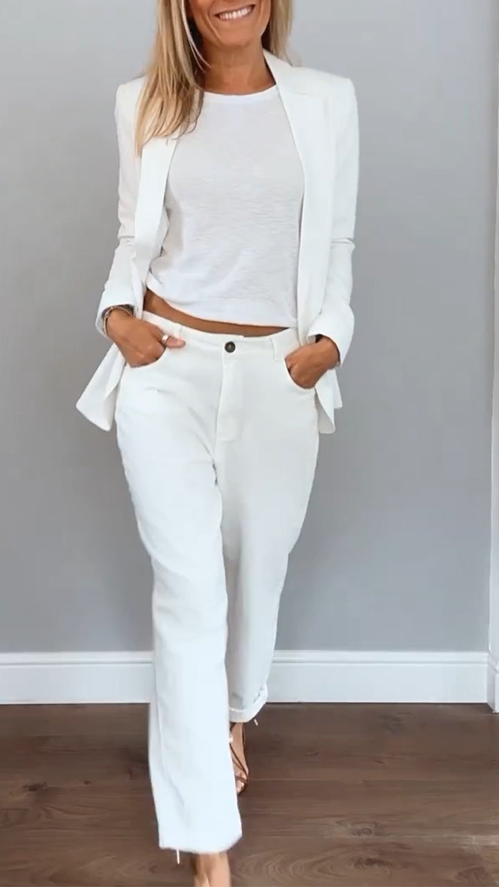 Women's fall-to-winter relaxed-fit two-piece set with blazer and pants by Homixa, displayed on a model.