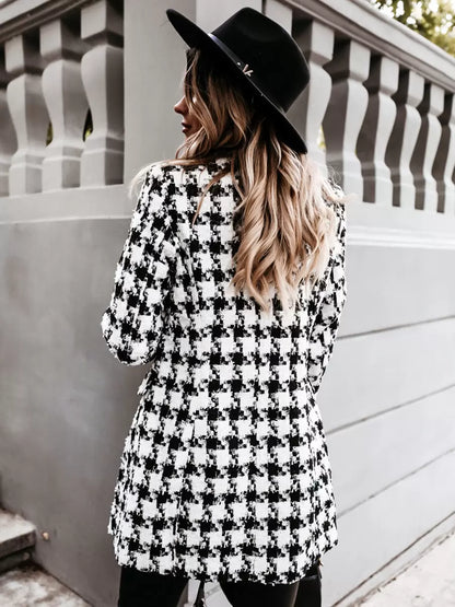 Women’s fitted plaid tweed trench coat with gold button details, checked pattern, stylish tailored outerwear by Homixa.