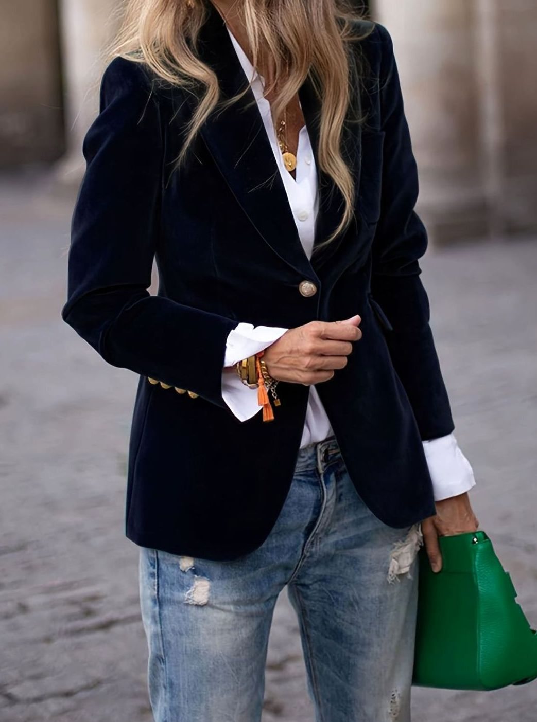 Women's fitted velvet-look casual jacket with single-button front closure, black, stylish and comfortable for everyday wear.