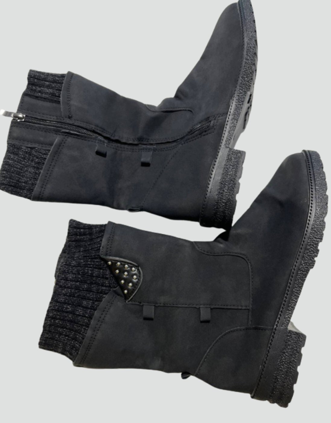 Homixa women's mid-calf winter boots with cable-knit cuff, side laces, and warm lining, suitable for cold weather.