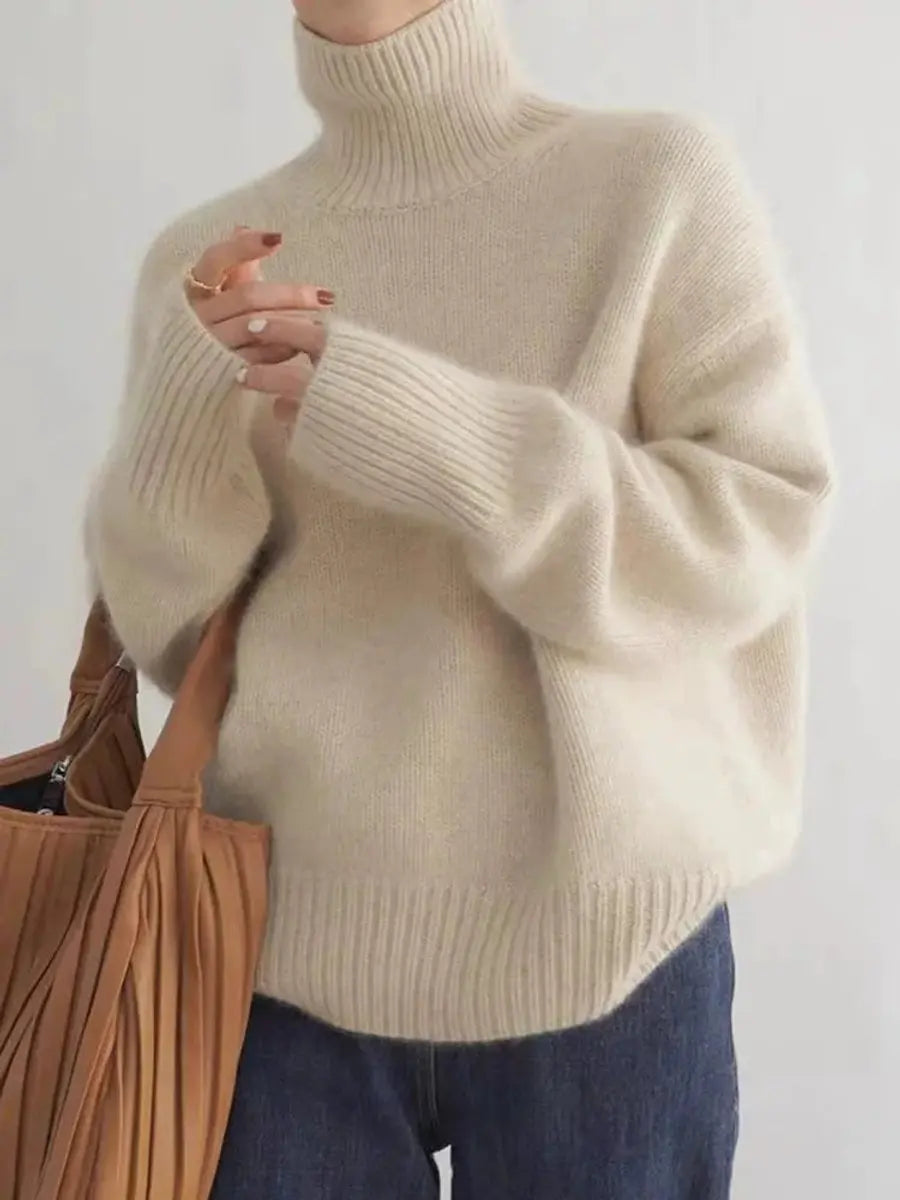 Women's oversized cashmere-blend turtleneck sweater in fine-knit fabric, stylish and cozy, by Homixa.