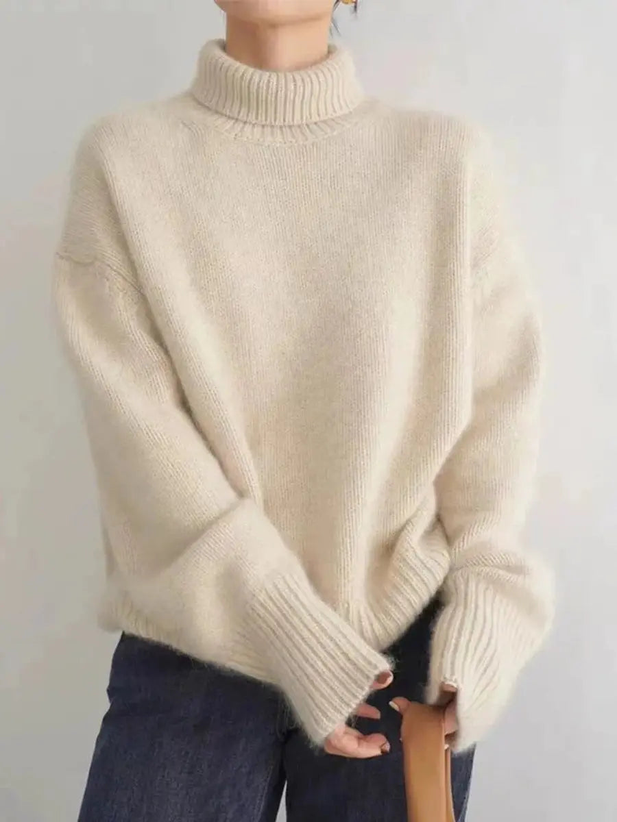 Women's oversized cashmere-blend turtleneck sweater in fine-knit fabric, featuring a cozy, relaxed fit and soft texture from Homixa.