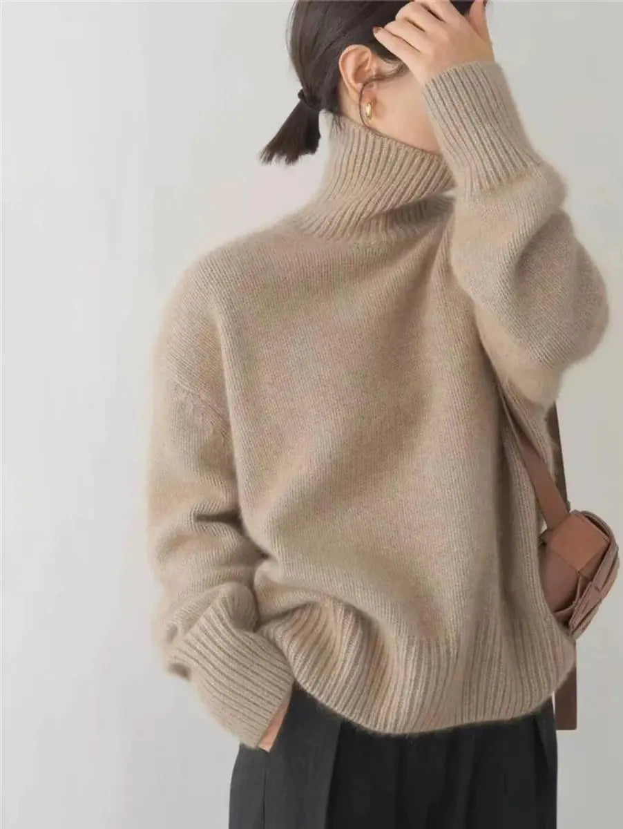 Women's oversized cashmere-blend turtleneck sweater in fine-knit fabric, stylish and cozy, by Homixa.
