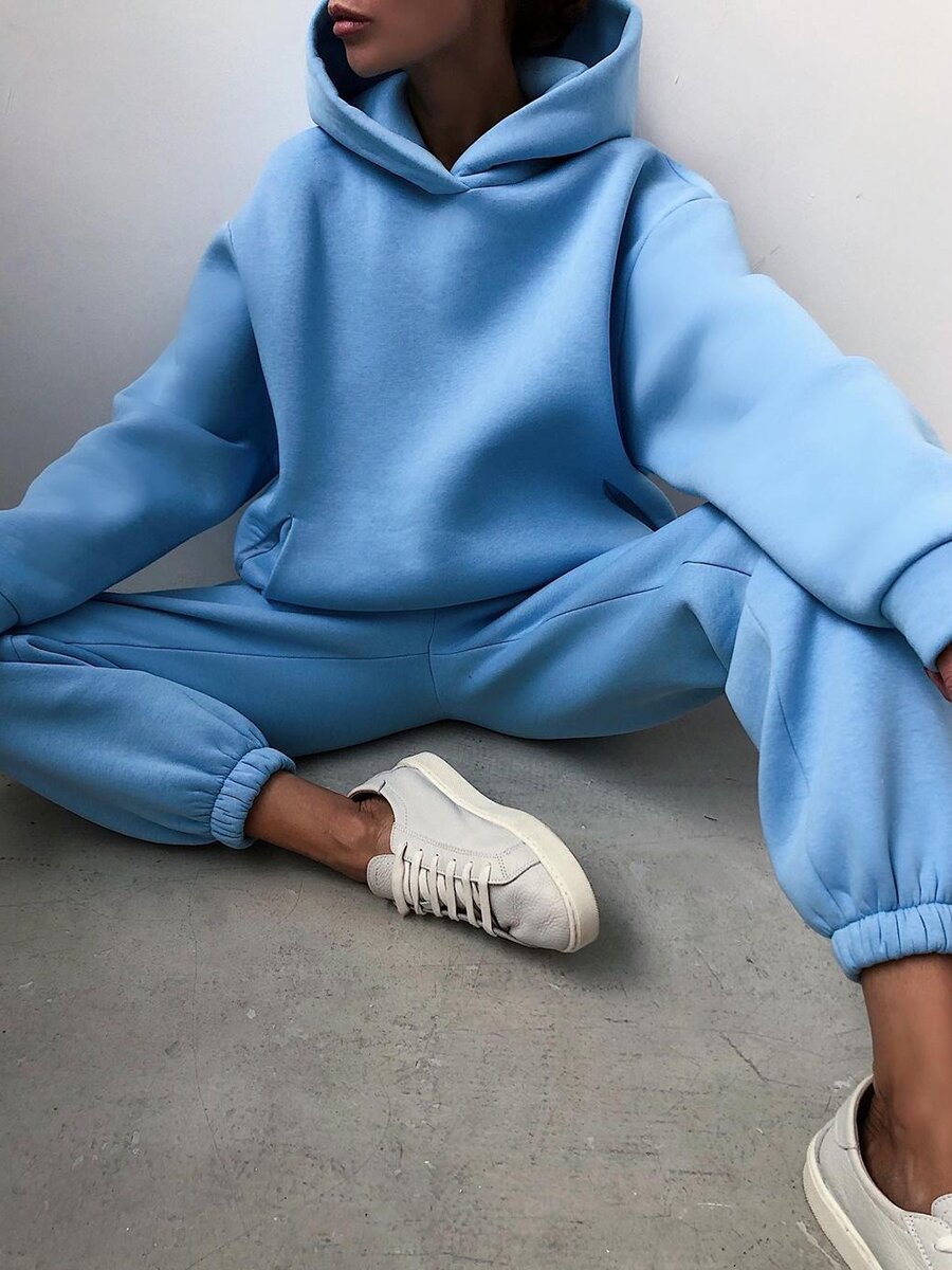 Homixa women's oversized knit hoodie and jogger set with elastic waist and soft fleece fabric, casual loungewear ensemble.
