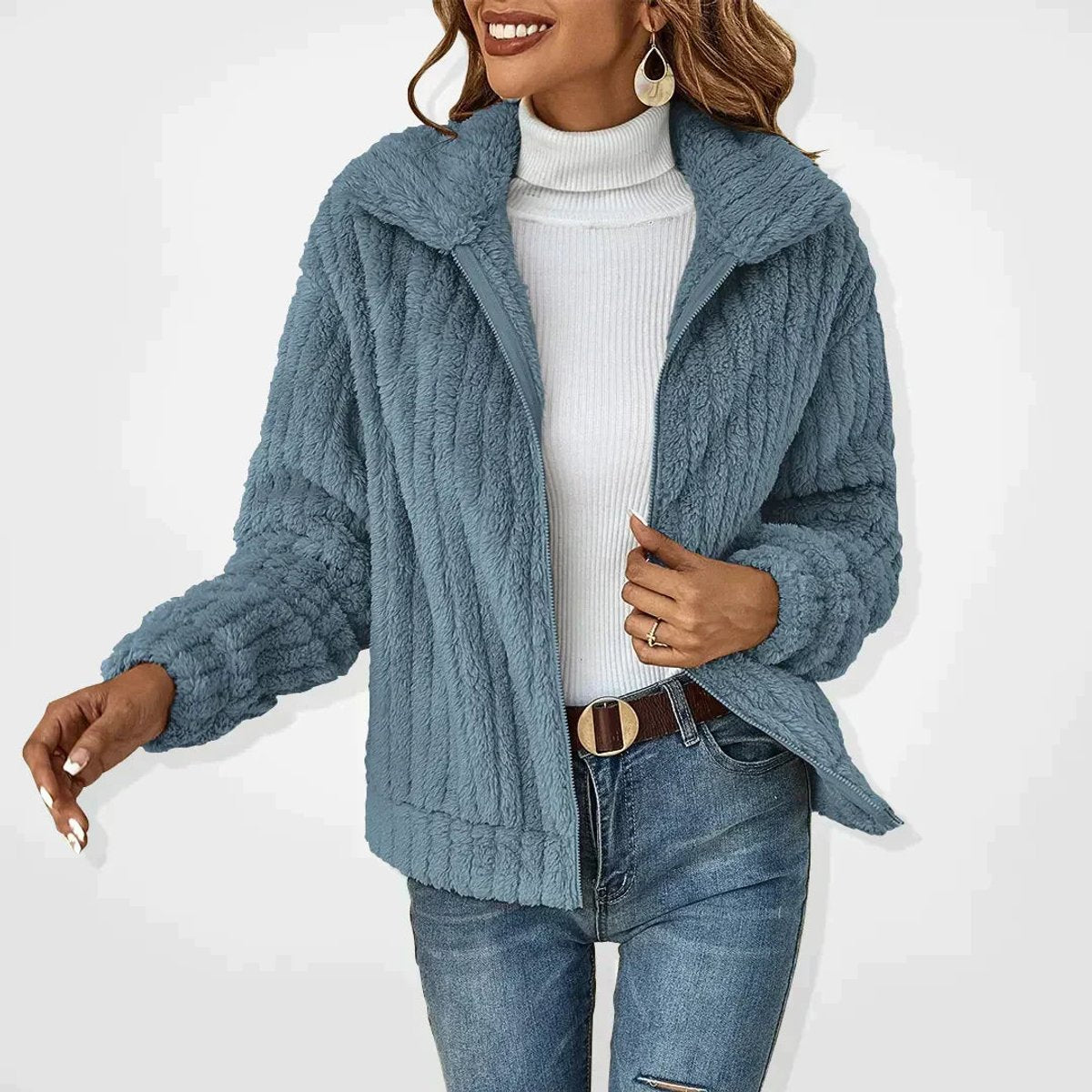 Women's oversized quilted fleece coat by Homixa featuring a zip-up front, ribbed cuffs, and a spread collar.