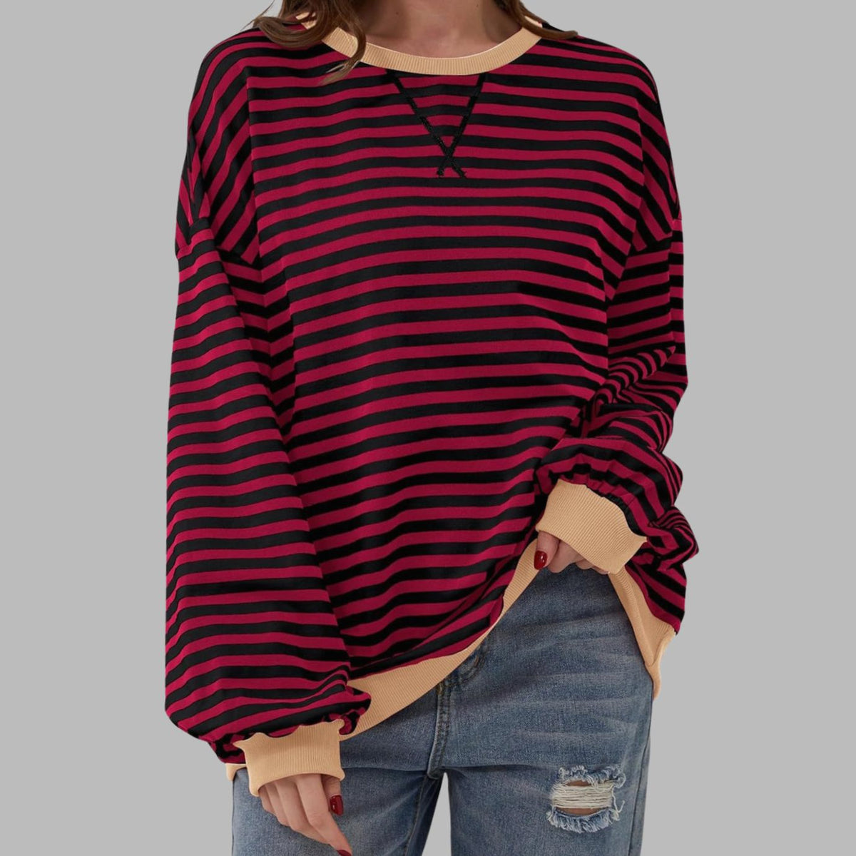 Women's oversized striped sweatshirt by Homixa featuring contrast ribbed cuffs and collar, casual and cozy fall fashion.