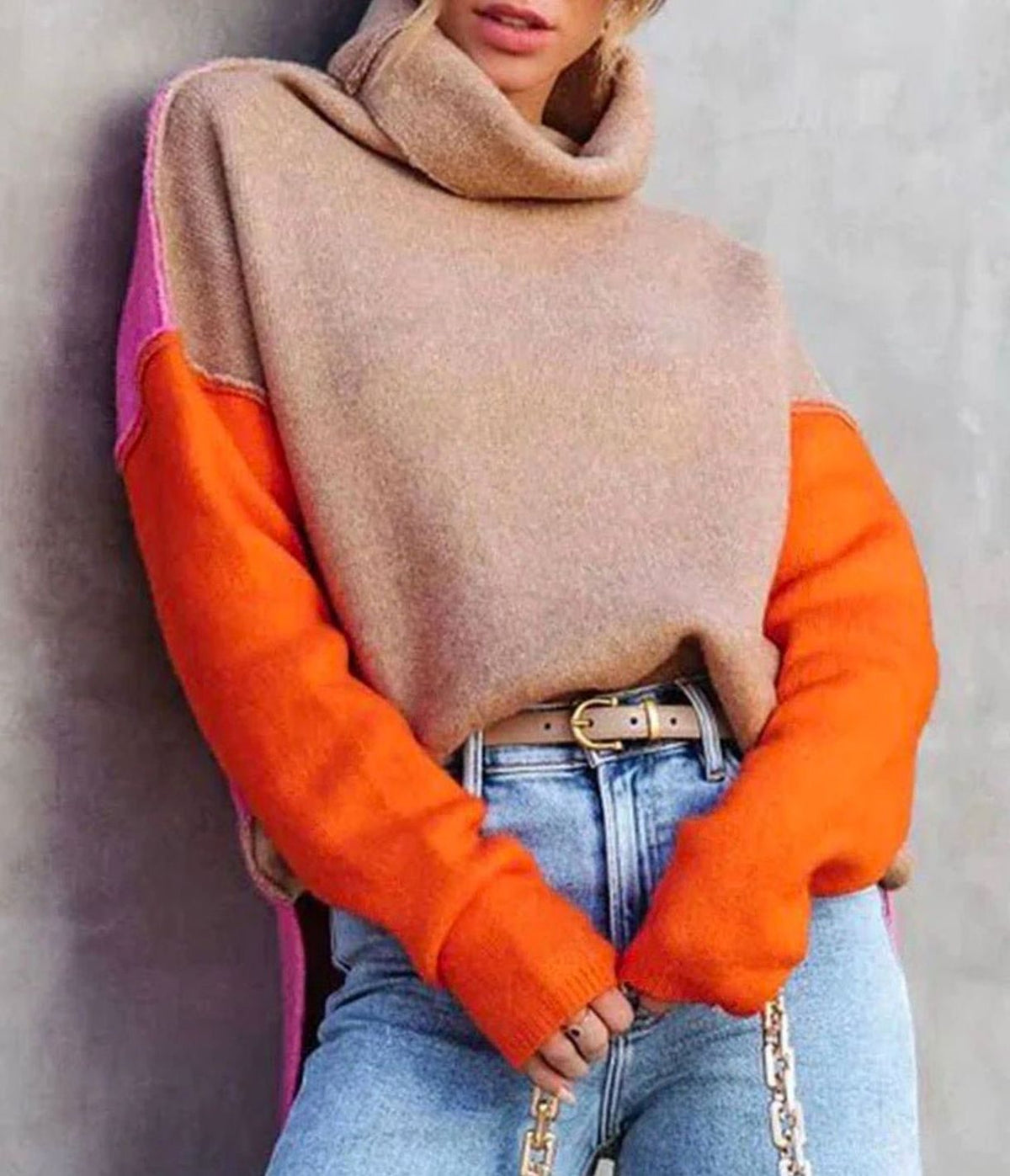 Women's relaxed-fit color-block turtleneck sweater from Homixa, made of soft knit fabric with long sleeves.