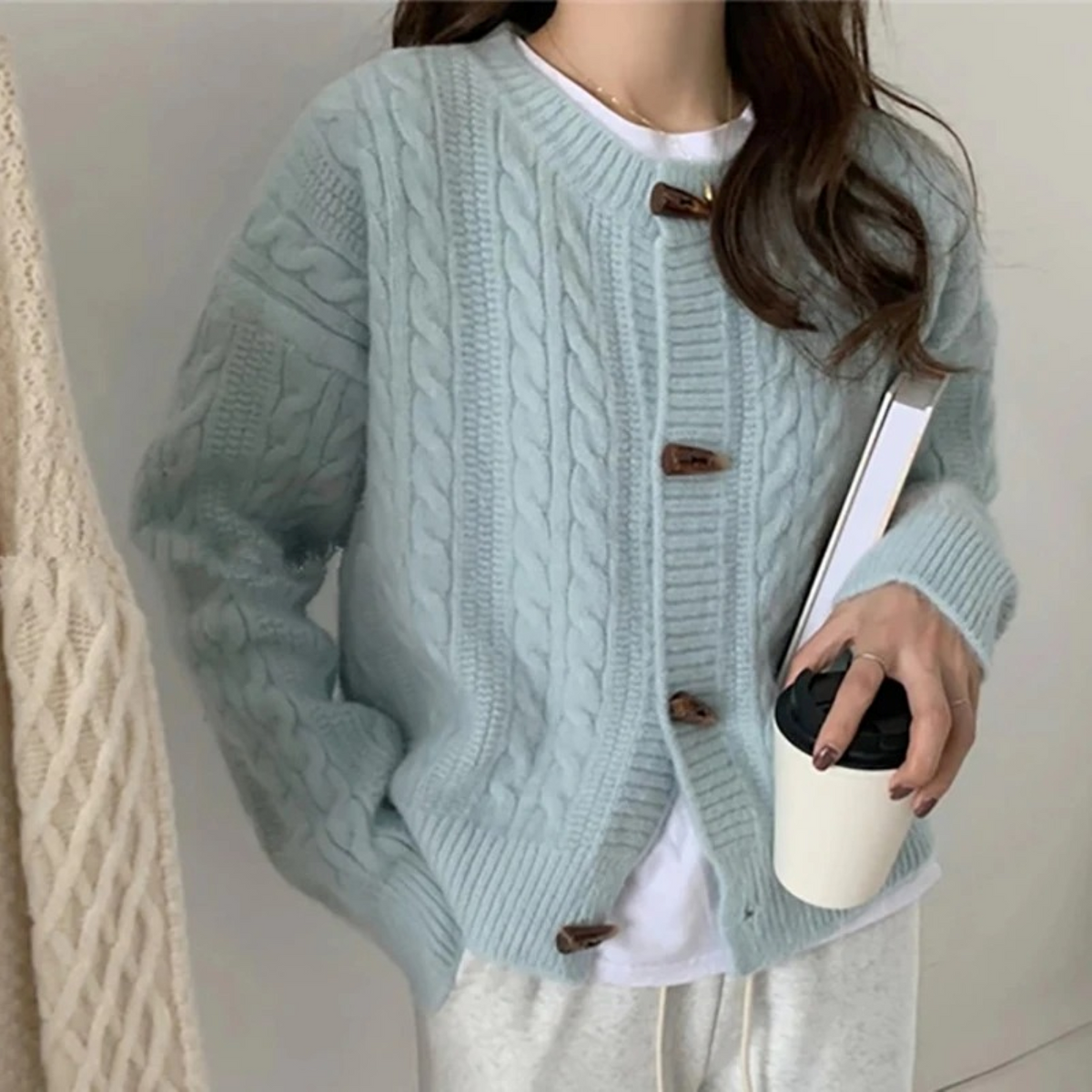 Women’s retro ribbed-knit cardigan by Homixa featuring toggle buttons, relaxed fit, and classic sweater style.