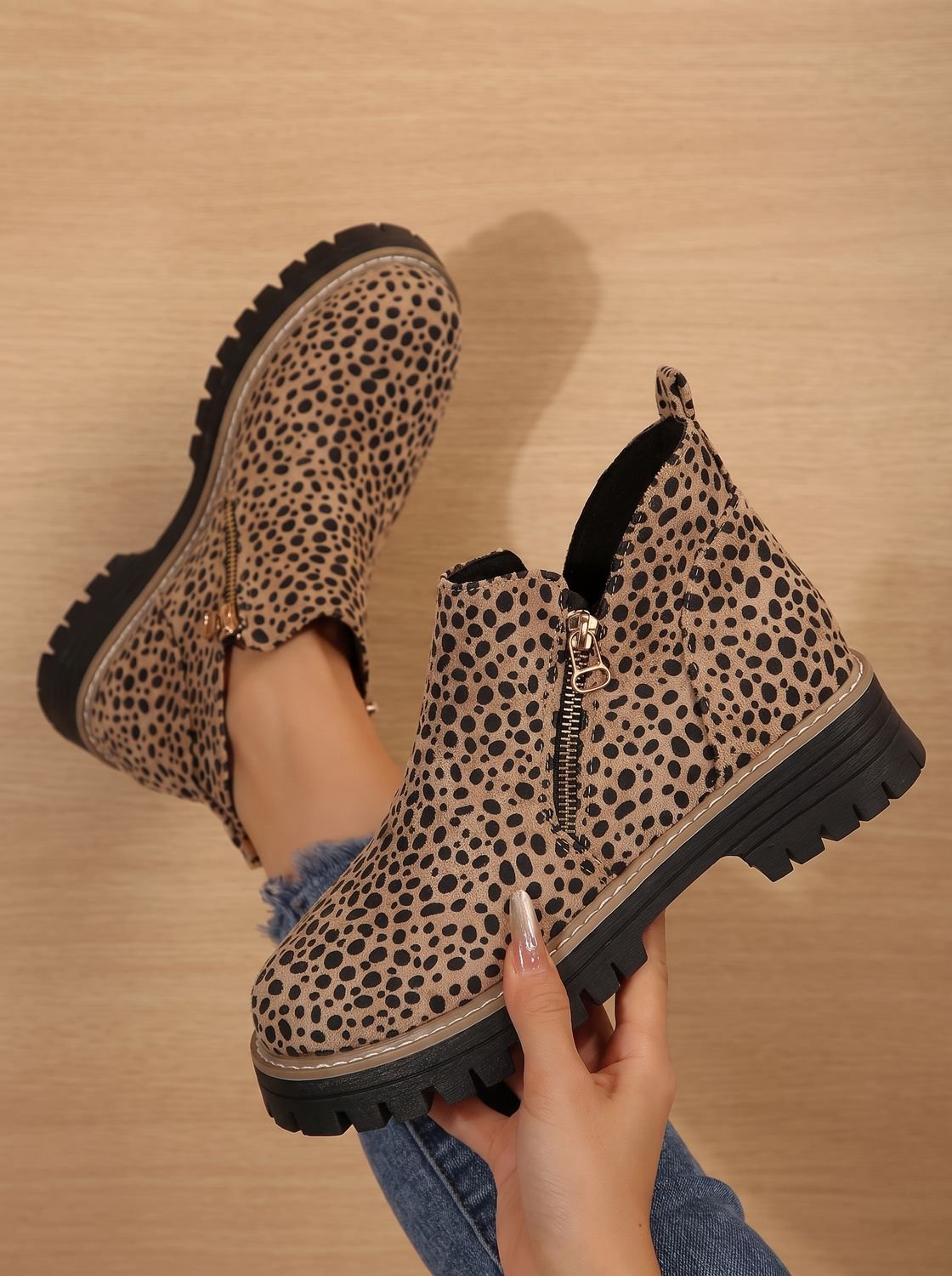 Homixa women's side-zip ankle boots with cushioned insole, arch support, and rugged lug sole, stylish and comfortable for everyday wear.